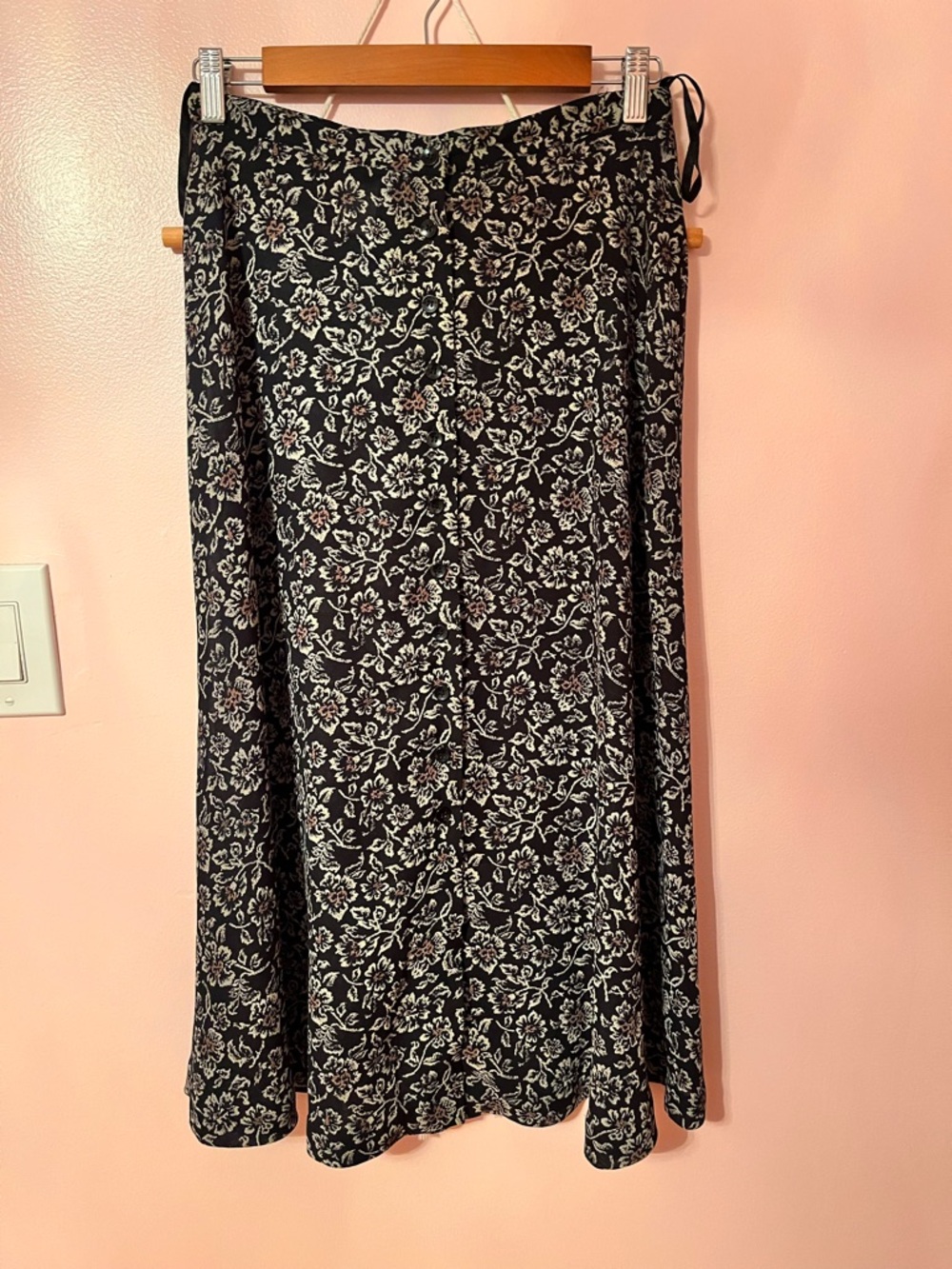 Jones New York Black Floral Maxi Skirt with White Print